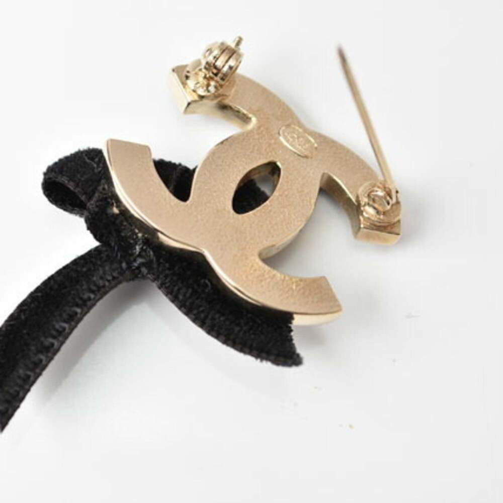 CHANEL Authentic Gold Brooch - Picture 4 of 5